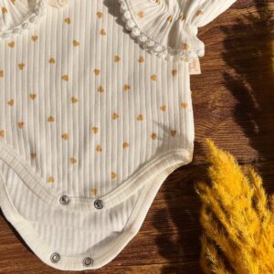 سه تیکه بادی و شلوار و هد قلبی طلایی