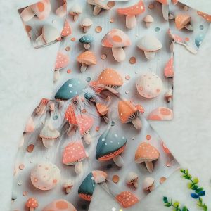 تیشرت و شلوارک قارچ